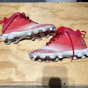 Under armor youth football cleats- Size 7